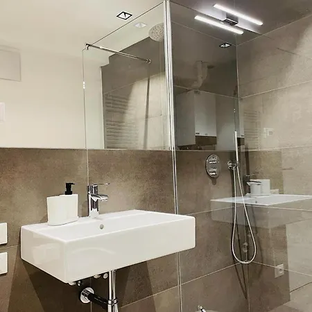 Muros - Modern Living In