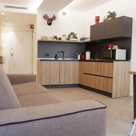 Muros - Modern Living In Apartment Trento