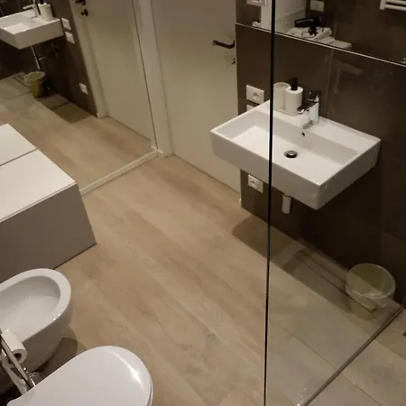 Muros - Modern Living In Apartment Trento