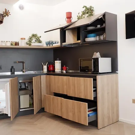 Muros - Modern Living In Apartment Trento